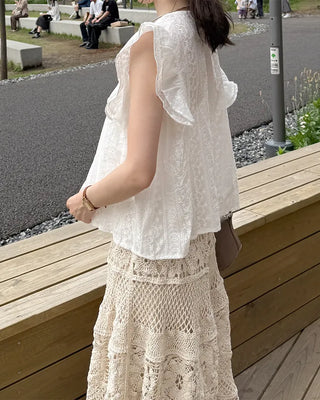 Frilled Punching Wing Blouse