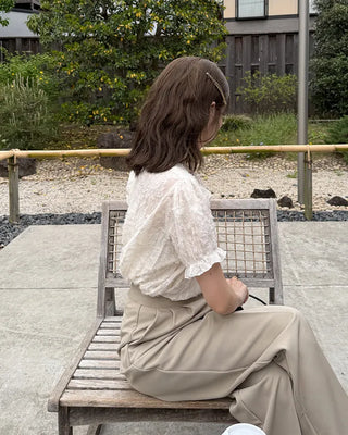 Lace short-sleeved blouse