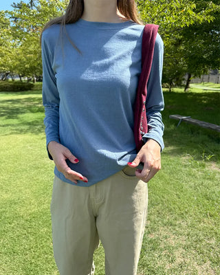 Simple round neck collar long-sleeve T-shirt