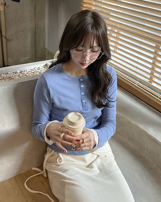 Half-button T-shirt