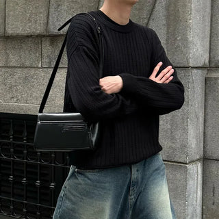 Round neck perforated knit