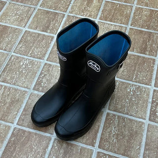 Simple belt medium rain boots
