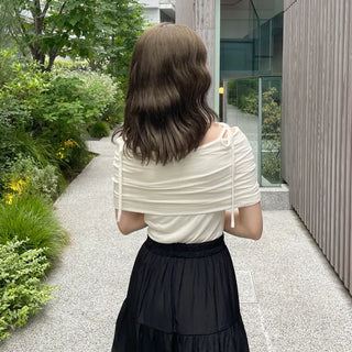 Ribbon open shoulder T-shirt