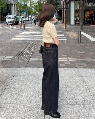 Round neck cable knit short sleeve knit