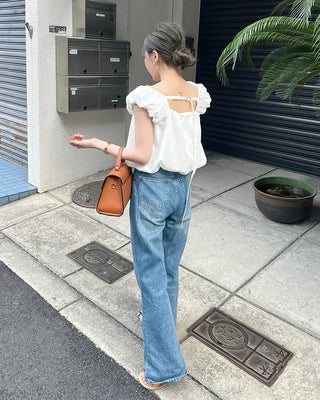 Shoulder puff shirring blouse