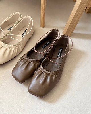 Shirring strap flat shoes