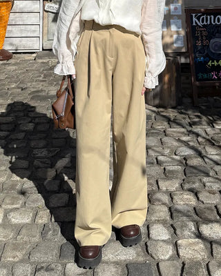 Classic pleated wide slacks