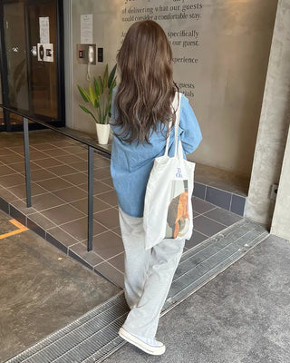 Patch pocket denim shirt