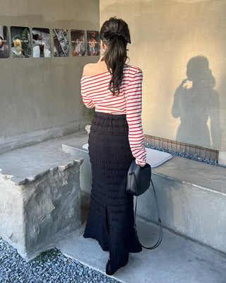Border boat neck asymmetrical T-shirt