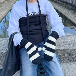 Border Touch Gloves