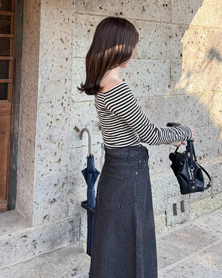 Classic Border Off-Shoulder Long Sleeve T-Shirt