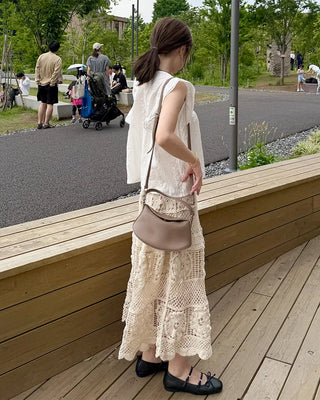 Two-strap flat shoes