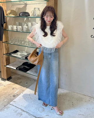 Bust Trace Point Sleeveless