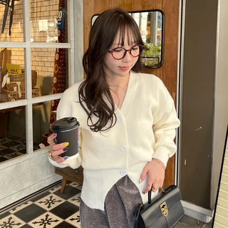 Basic 3-Button Cardigan
