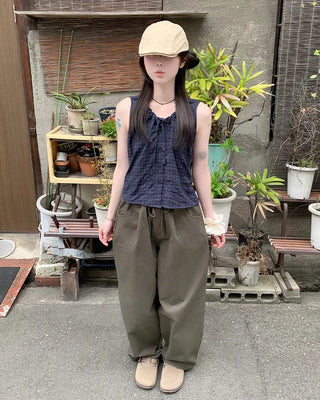 Checked ribbon gathered sleeveless blouse