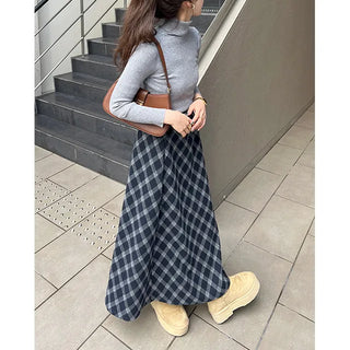 Ribbed turtleneck knit