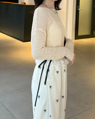 Loose-fitting perforated knit