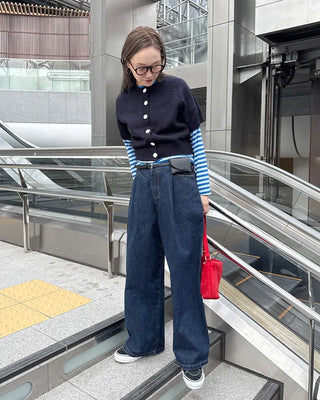 Wide-fit pintuck denim pants