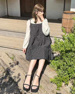 Slim strap wedge sole sandals