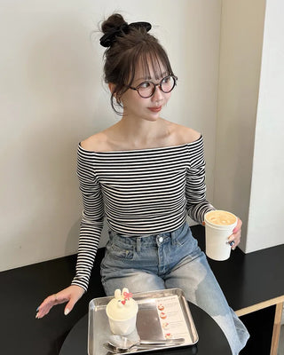 Striped off-shoulder t-shirt