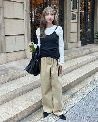 Simple pintuck chino pants