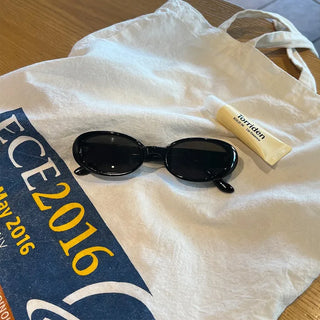 Oval style sunglasses