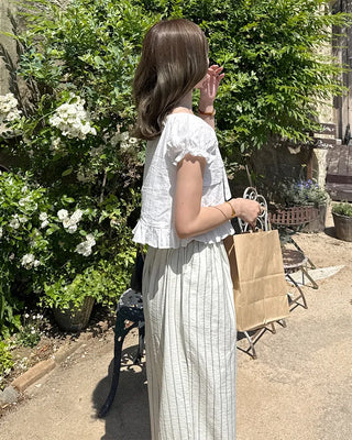 Bust strap ribbon puff frill blouse