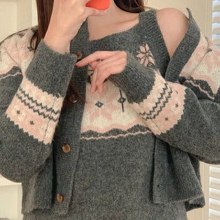 Winter version: Stylish cardigan with snowflake pattern