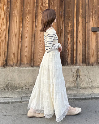 Flower punched long skirt