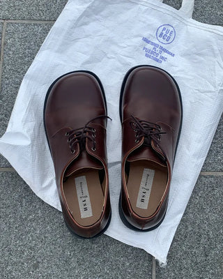 Wide derby shoes