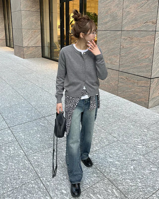 Classic round neck cardigan