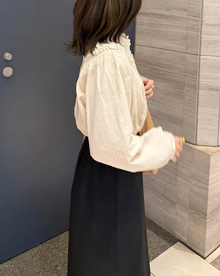 Neck frill blouse