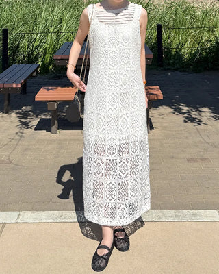 Border pattern round neck sleeveless
