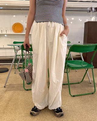 (Unisex) Back Elastic Wide Fit Nylon Pants
