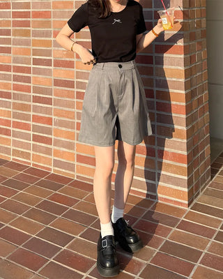 Ribbon patch point short-sleeve T-shirt