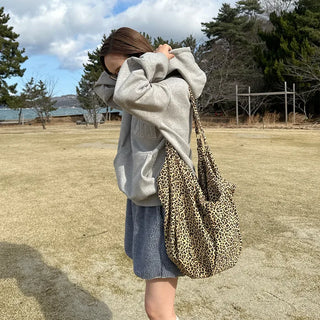 Big leopard print shoulder bag