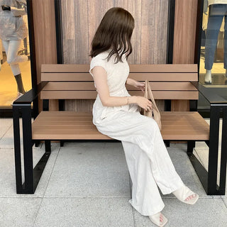 Sleeveless mock neck knit