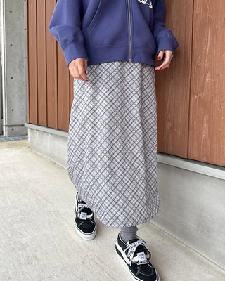 Checked long skirt