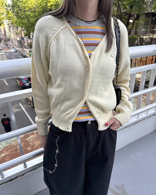 Mini pendant V-neck cardigan