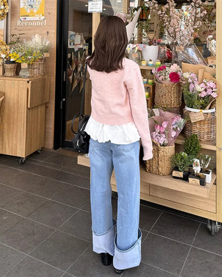 Simple cropped V-neck cardigan
