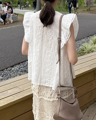 Frilled Punching Wing Blouse