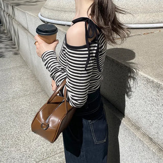 Asymmetrical Shoulder Crop Border T-Shirt