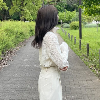 See-through loose knit