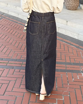 Non-faded H-line denim skirt