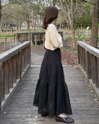 Perforated lace long skirt