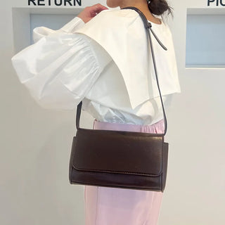 Wide shoulder bag