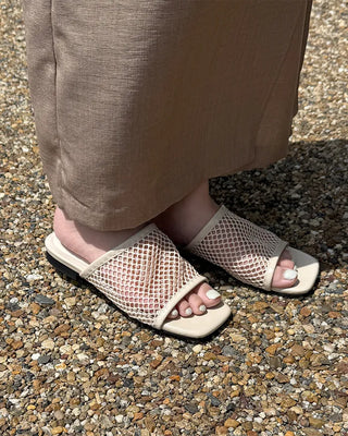 Square-toe mesh mule sandals