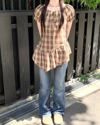 Low-waist point-washed flare jeans