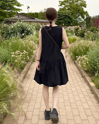 Balloon sleeveless midi dress