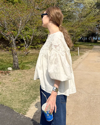 Jacquard lace balloon flare blouse